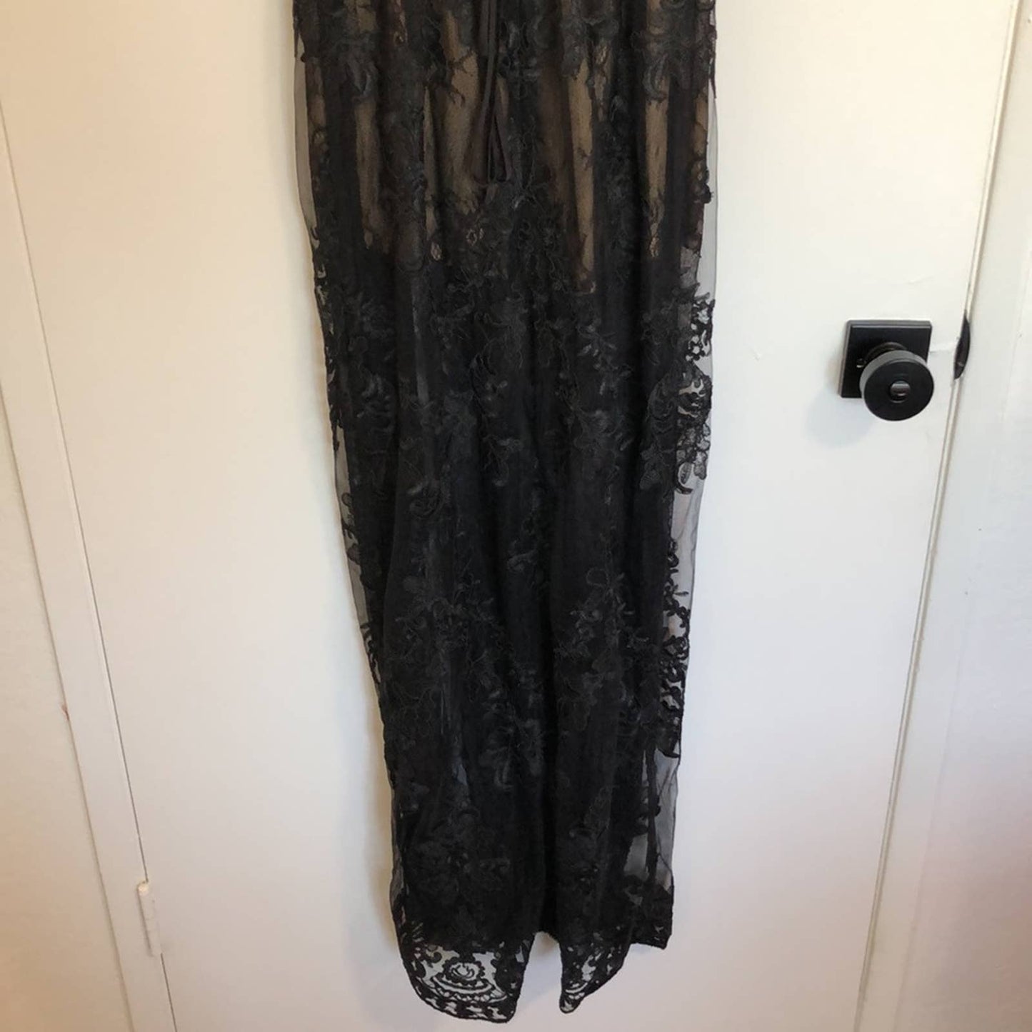 NEW V. Chapman Ophilia Dress in Black Lace Peplum Maxi Gown - 2 / XS