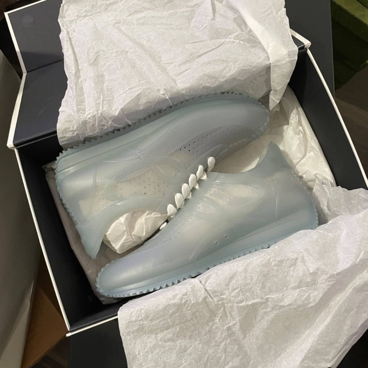 NEW Loewe Flow Runner Sneaker Light Blue Translucent Clear Rubber Jelly 39 / 9